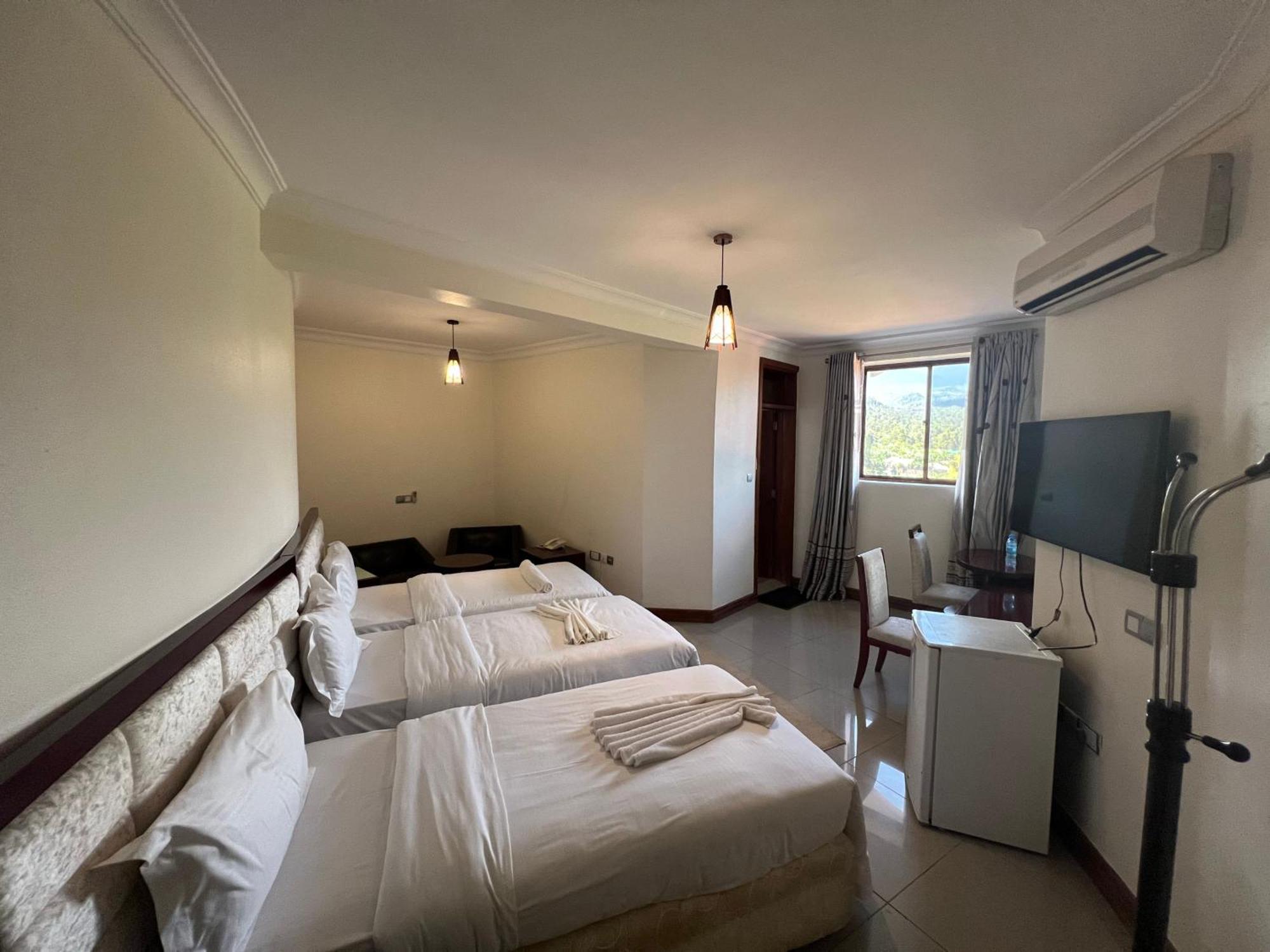 Nejobugg Palace Hotel Nkoanrua Экстерьер фото