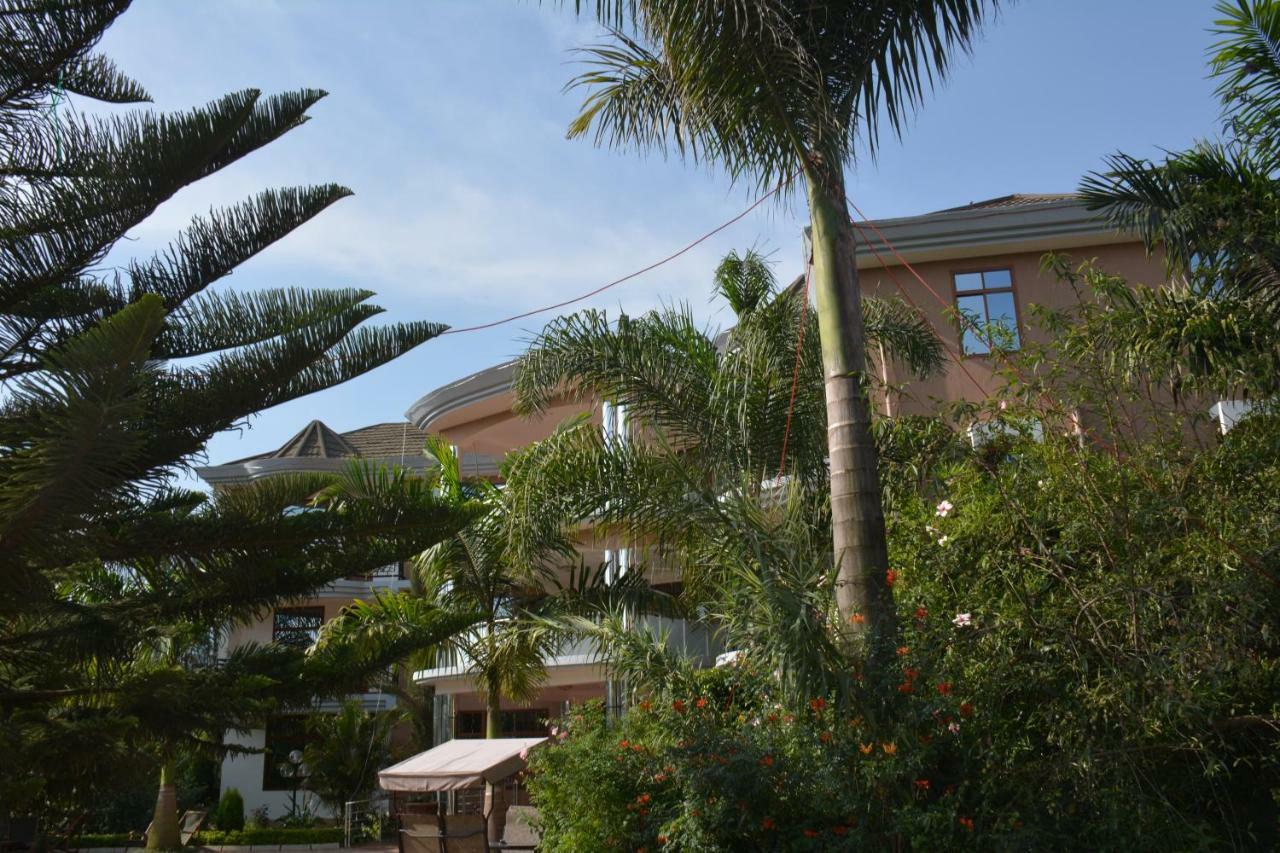 Nejobugg Palace Hotel Nkoanrua Экстерьер фото
