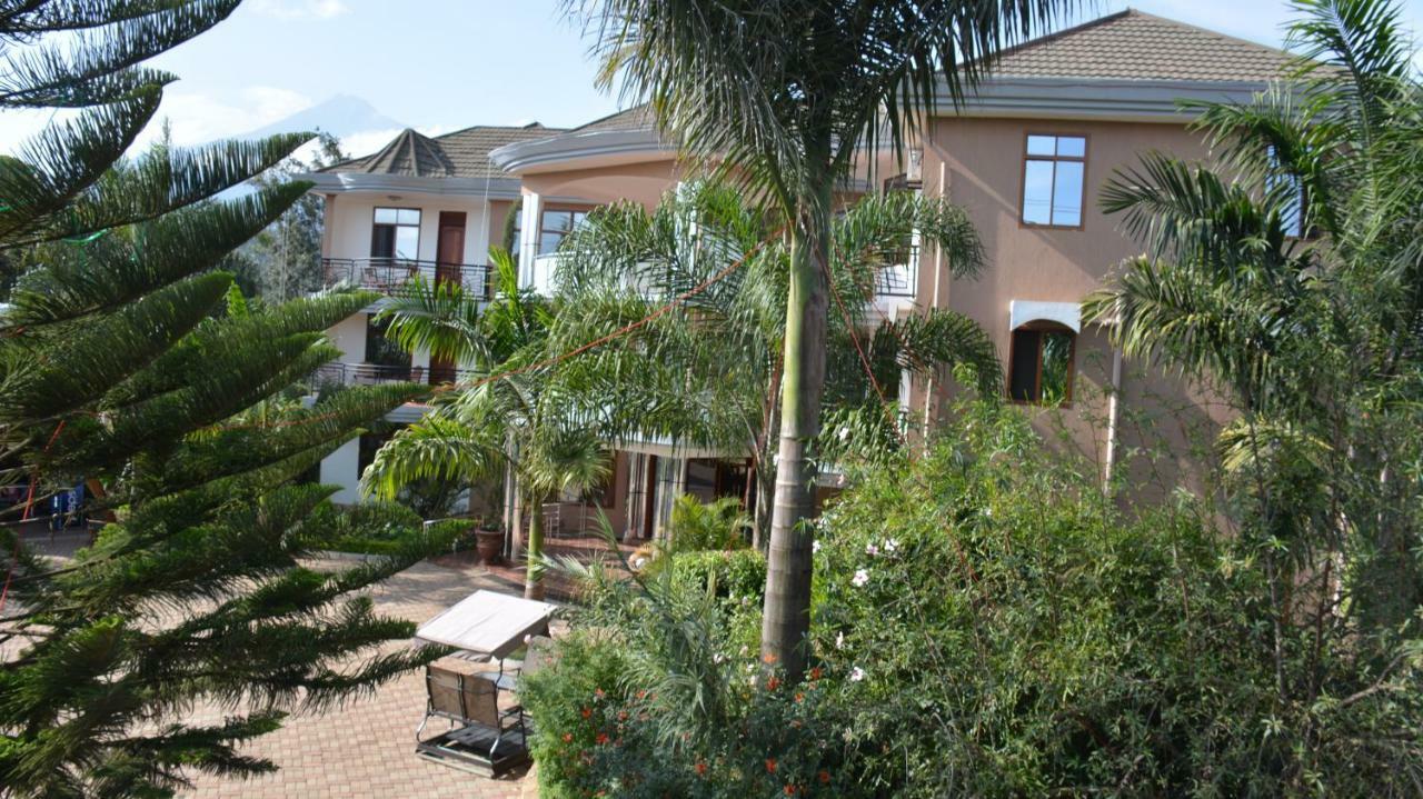 Nejobugg Palace Hotel Nkoanrua Экстерьер фото