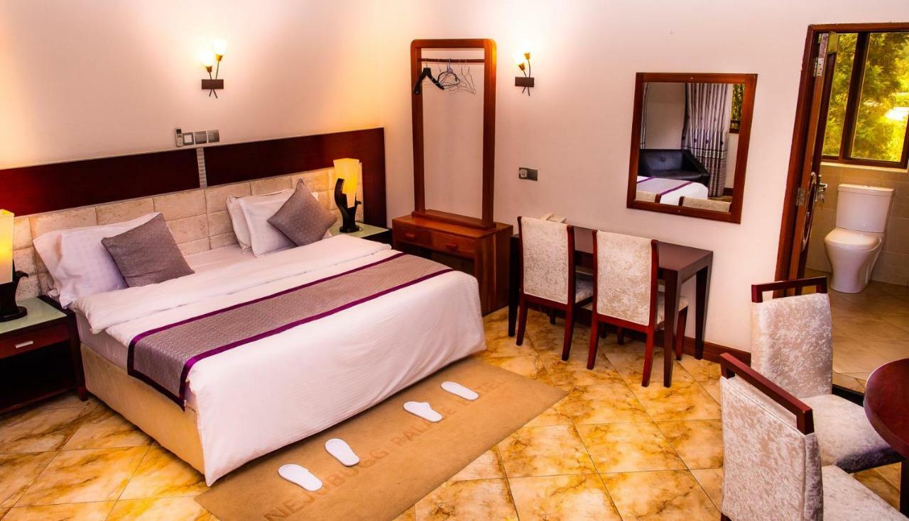 Nejobugg Palace Hotel Nkoanrua Экстерьер фото